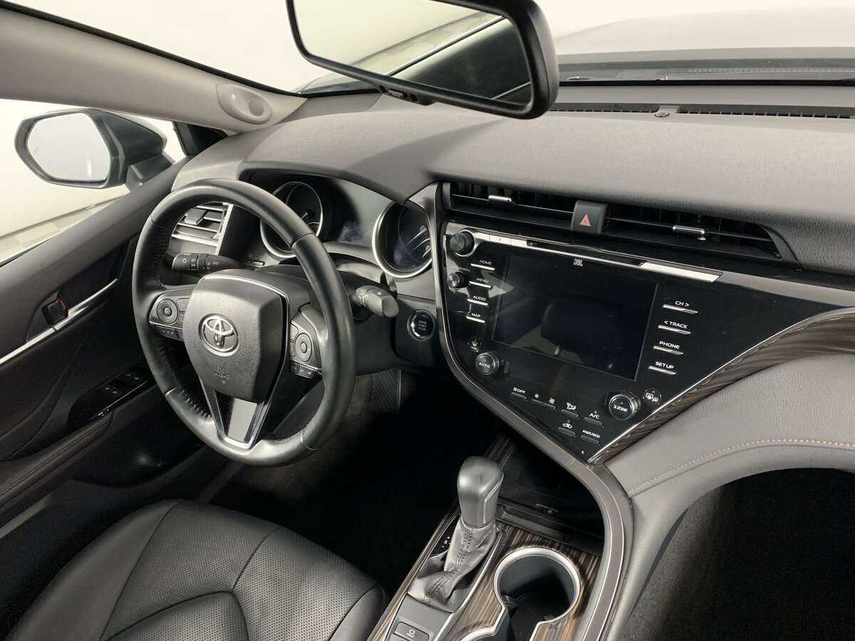 Купить Toyota Camry с пробегом. Фото: #7
