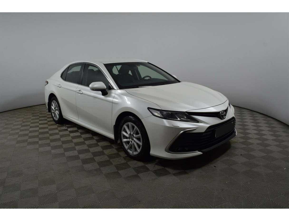 Купить Toyota Camry с пробегом. Фото: #2