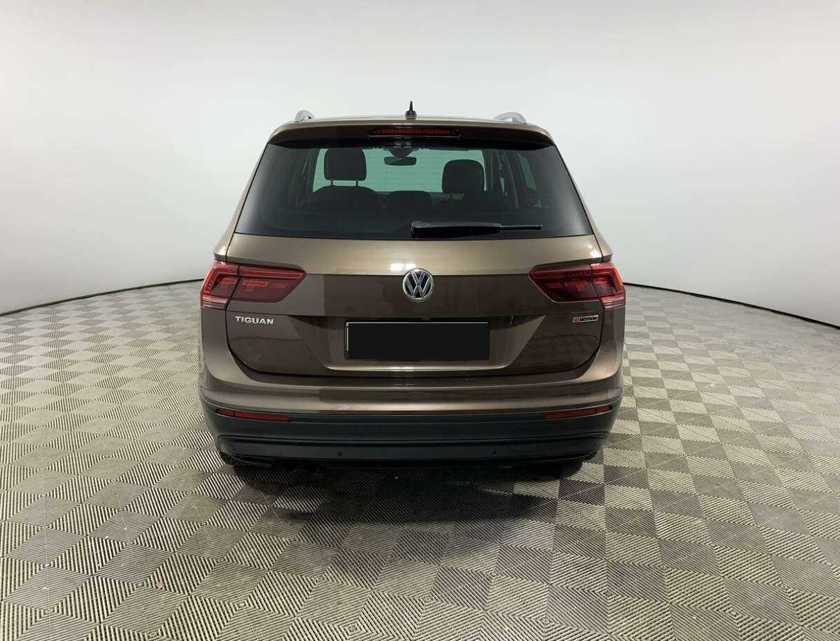 Купить Volkswagen Tiguan с пробегом. Фото: #5