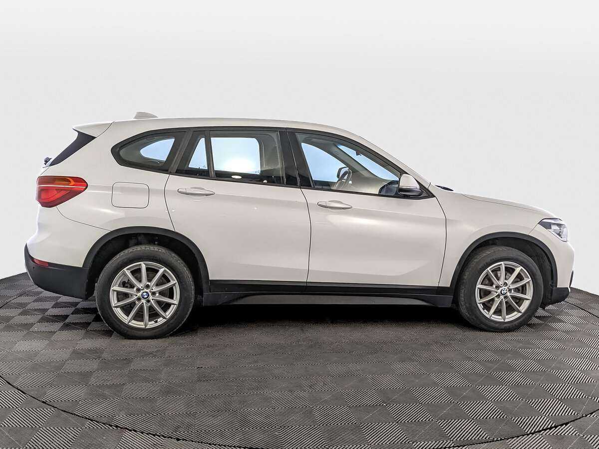 Купить BMW X1 с пробегом. Фото: #3