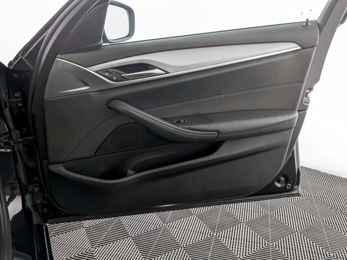 Купить BMW 5 серии с пробегом. Фото: #19