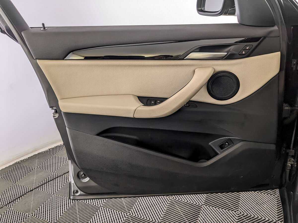 Купить BMW X1 с пробегом. Фото: #14