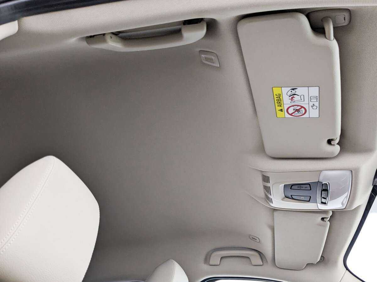 Купить BMW X1 с пробегом. Фото: #17