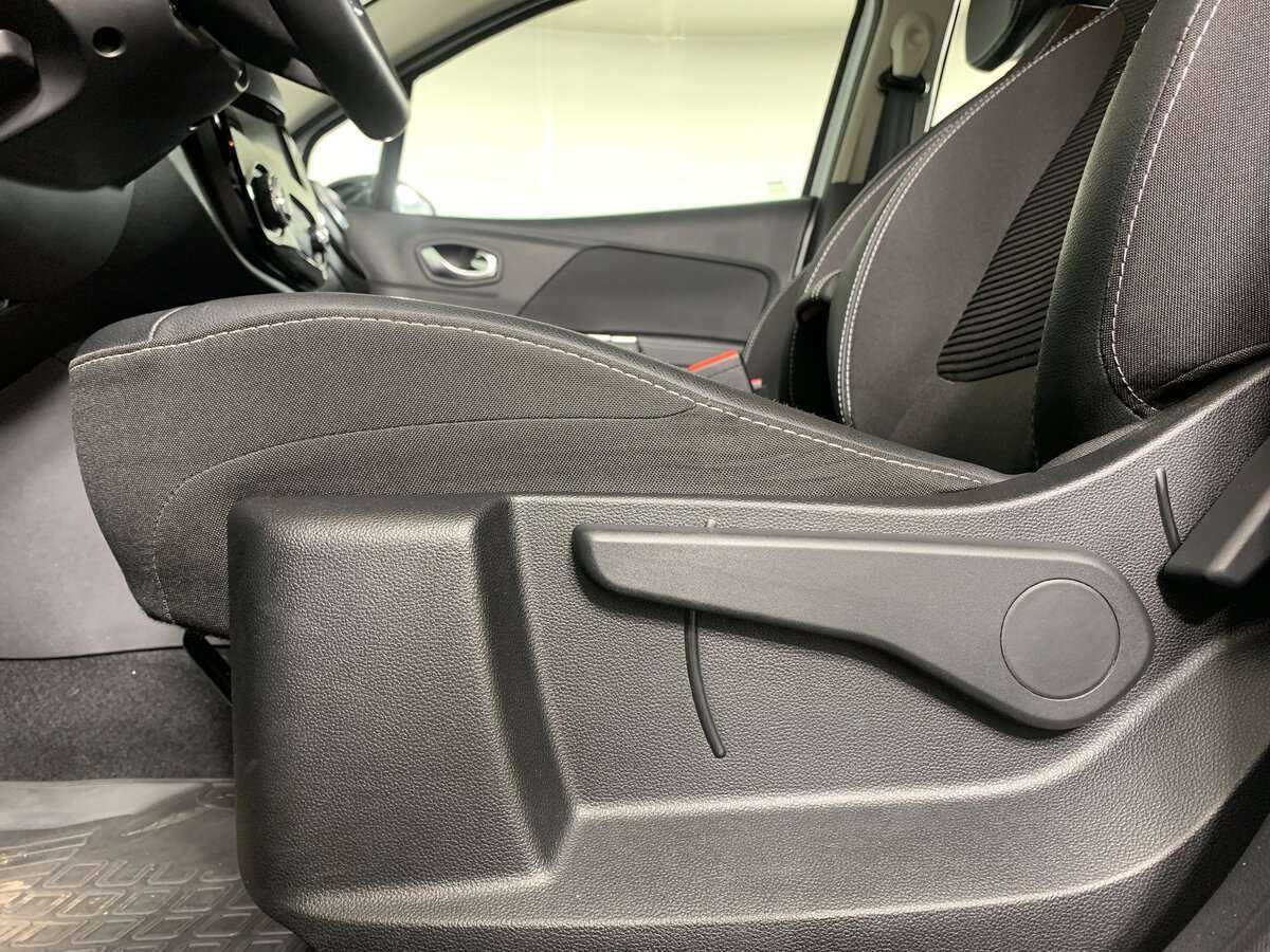 Купить Renault Kaptur с пробегом. Фото: #13