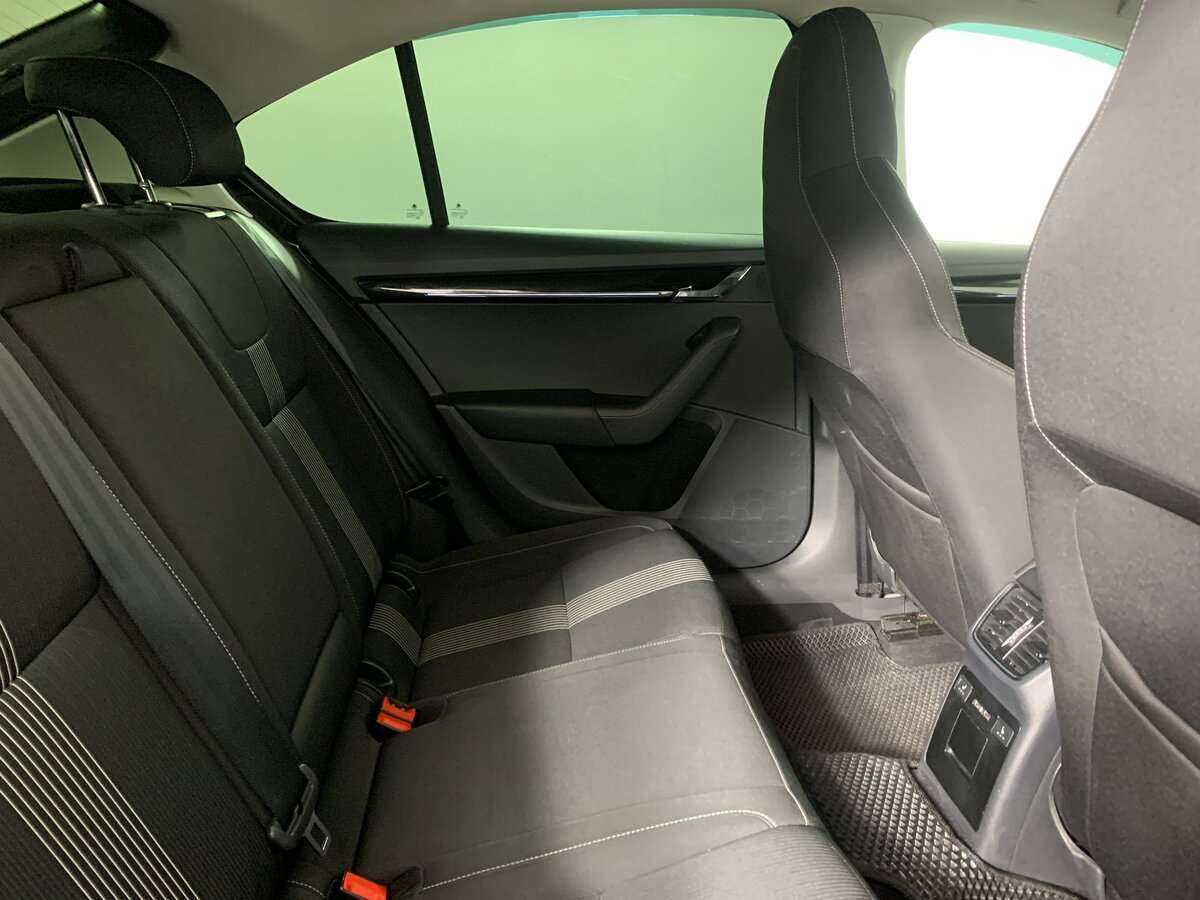 Купить Skoda Octavia с пробегом. Фото: #14