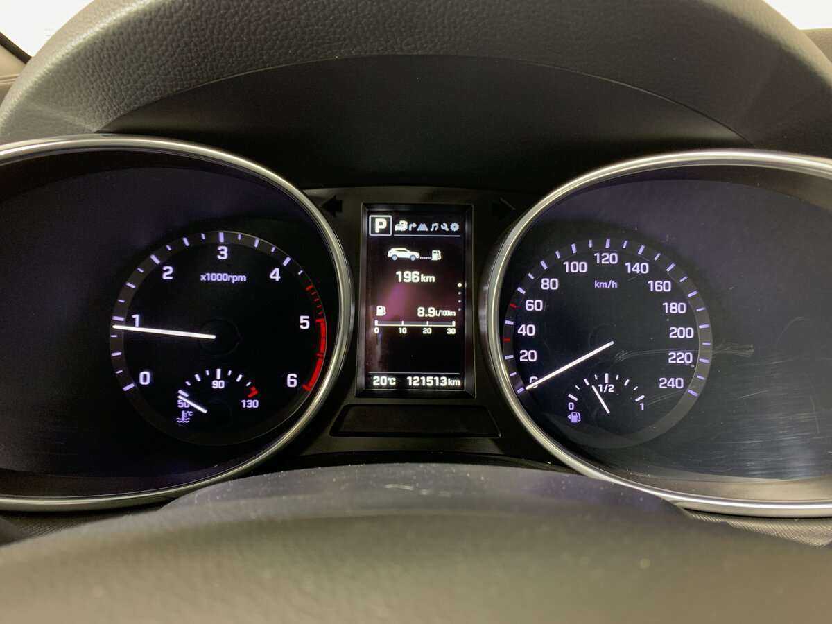 Купить Hyundai Santa Fe с пробегом. Фото: #11