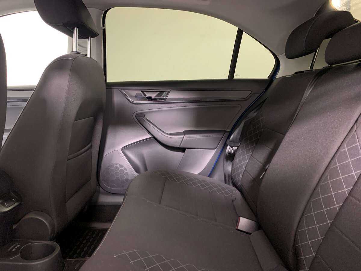 Купить Skoda Rapid с пробегом. Фото: #15