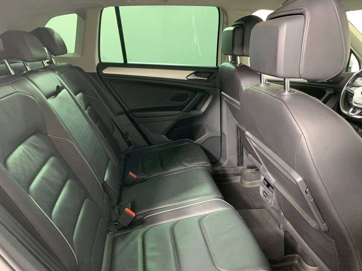 Купить Volkswagen Tiguan с пробегом. Фото: #14