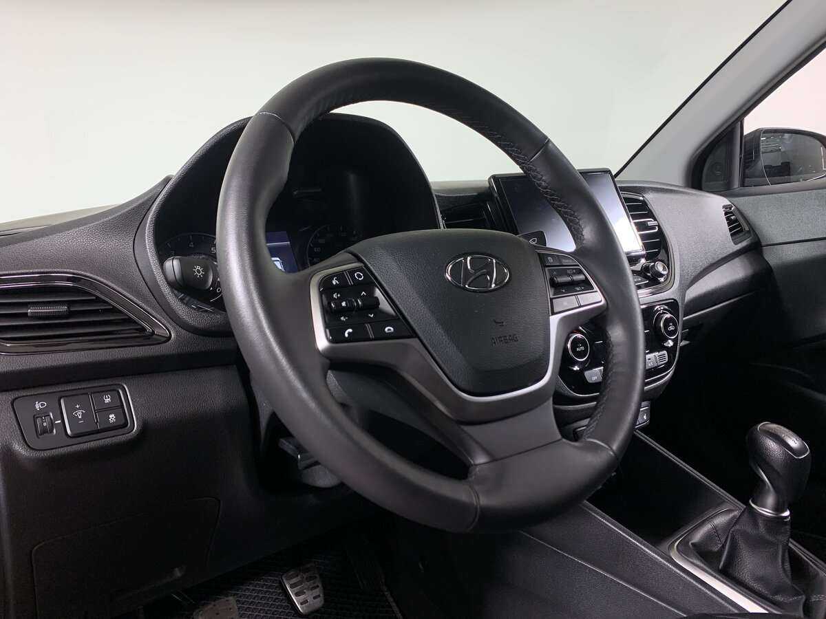 Купить Hyundai Solaris с пробегом. Фото: #8