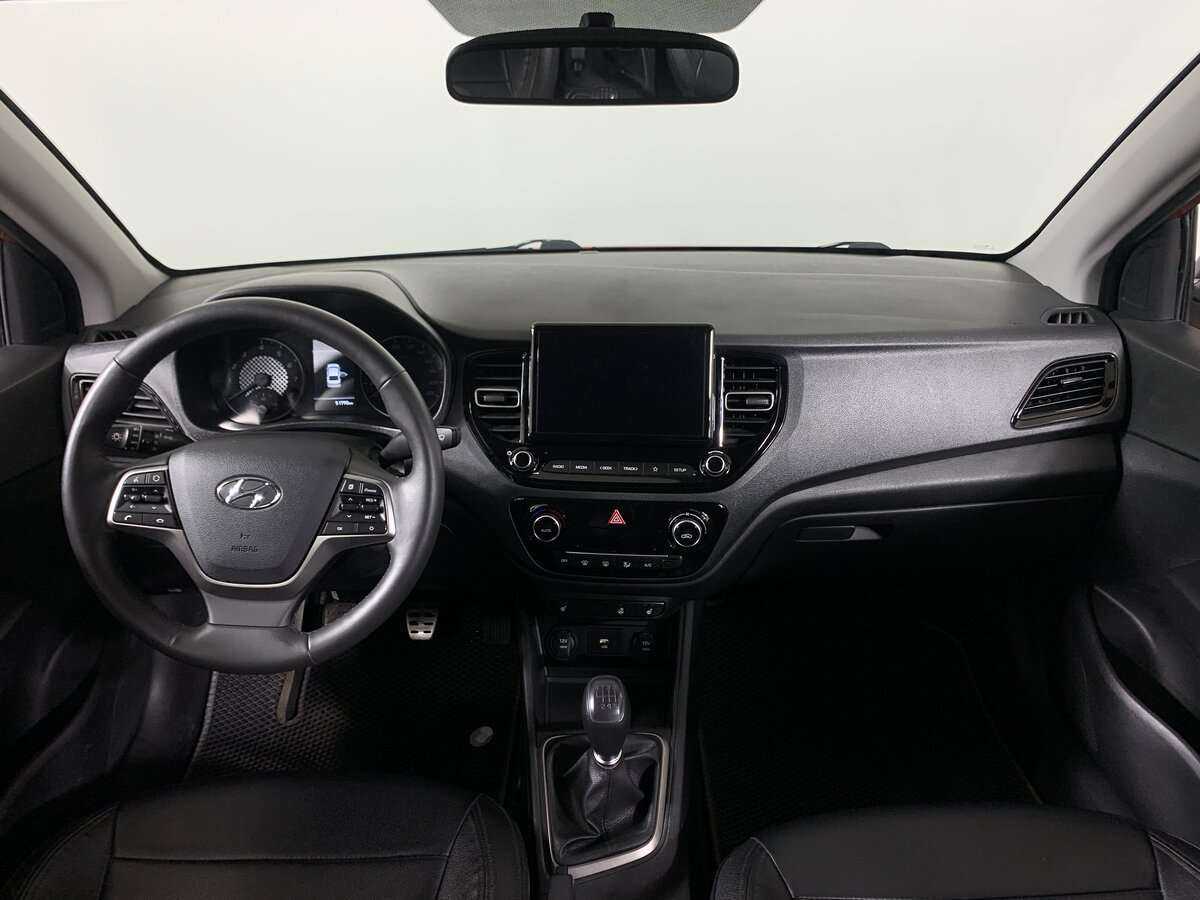 Купить Hyundai Solaris с пробегом. Фото: #9