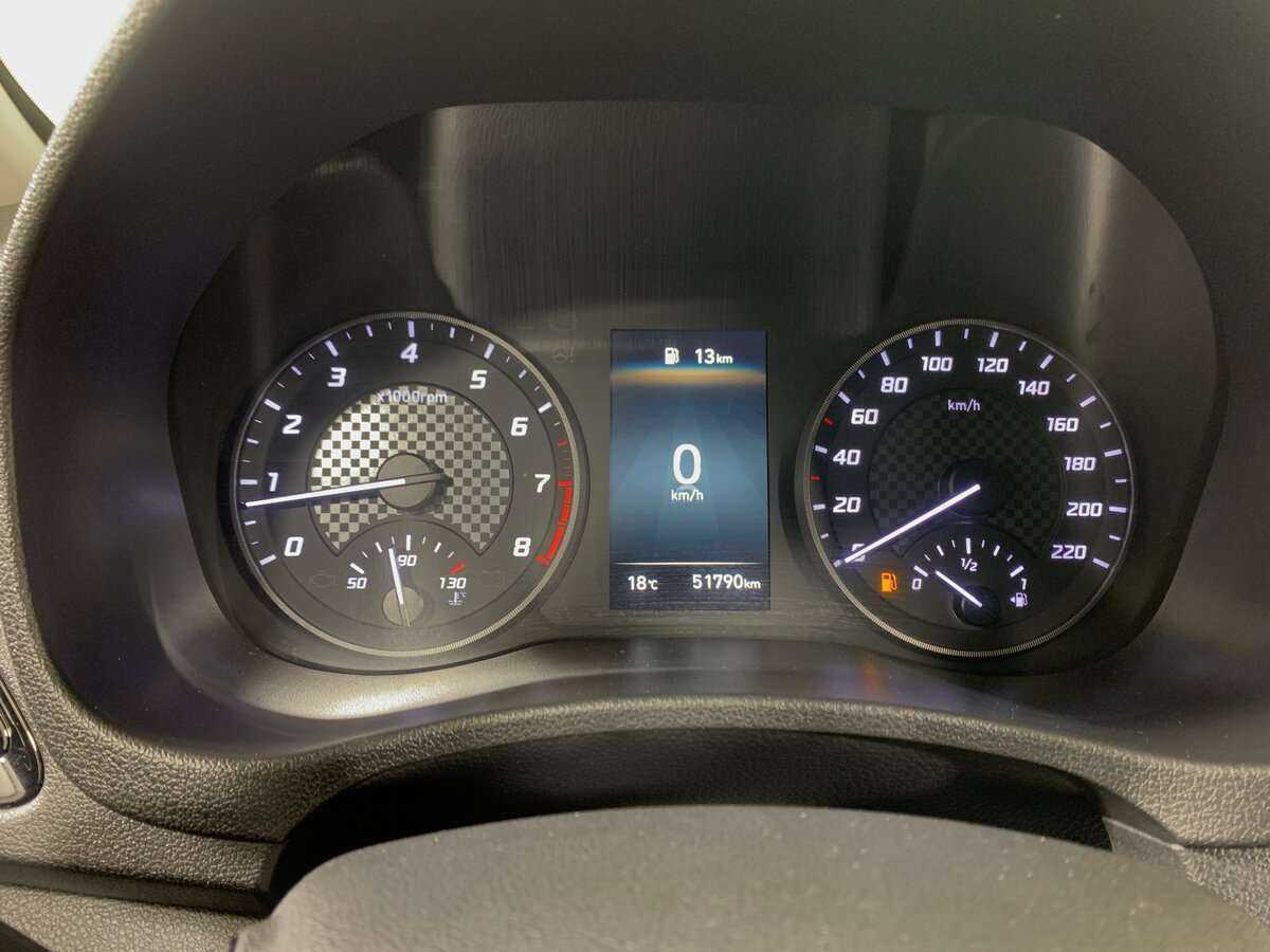 Купить Hyundai Solaris с пробегом. Фото: #11