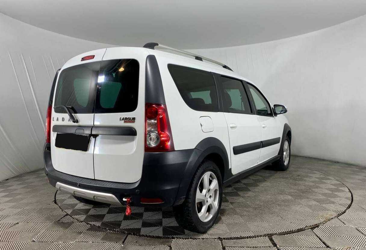 Купить Lada (ВАЗ) Largus с пробегом. Фото: #4