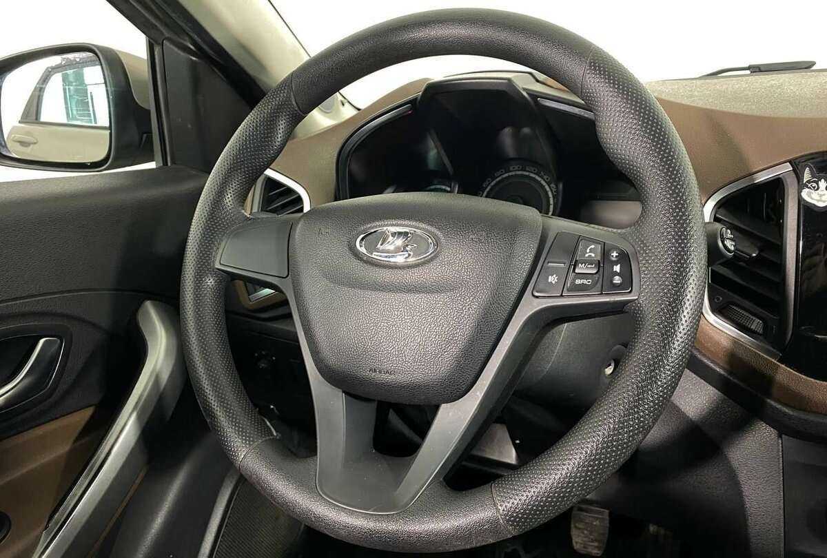 Купить Lada (ВАЗ) XRAY с пробегом. Фото: #8