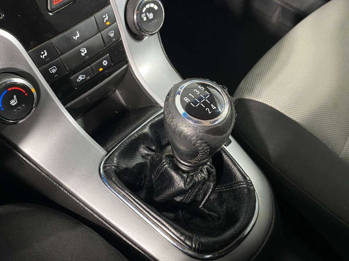 Купить Chevrolet Cruze с пробегом. Фото: #11