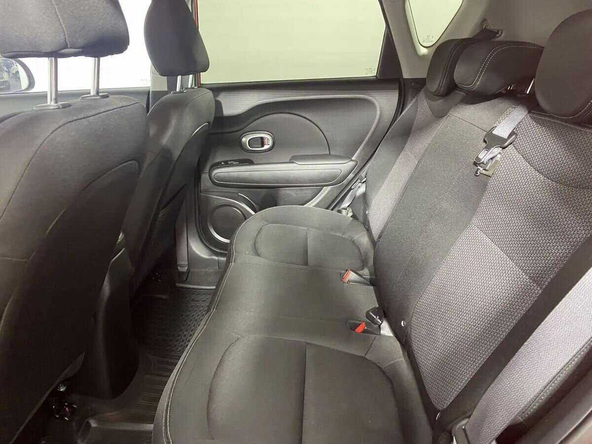 Купить Kia Soul с пробегом. Фото: #9