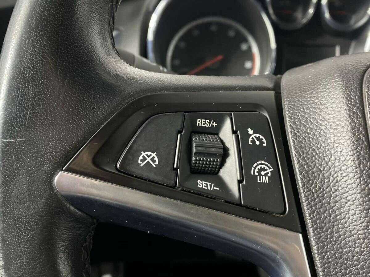 Купить Opel Astra с пробегом. Фото: #10