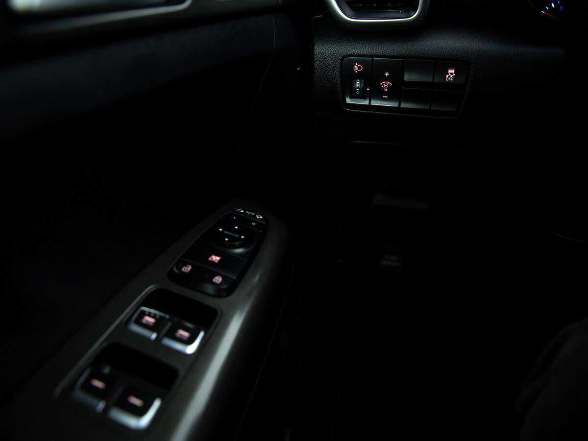 Купить Kia Sportage с пробегом. Фото: #14