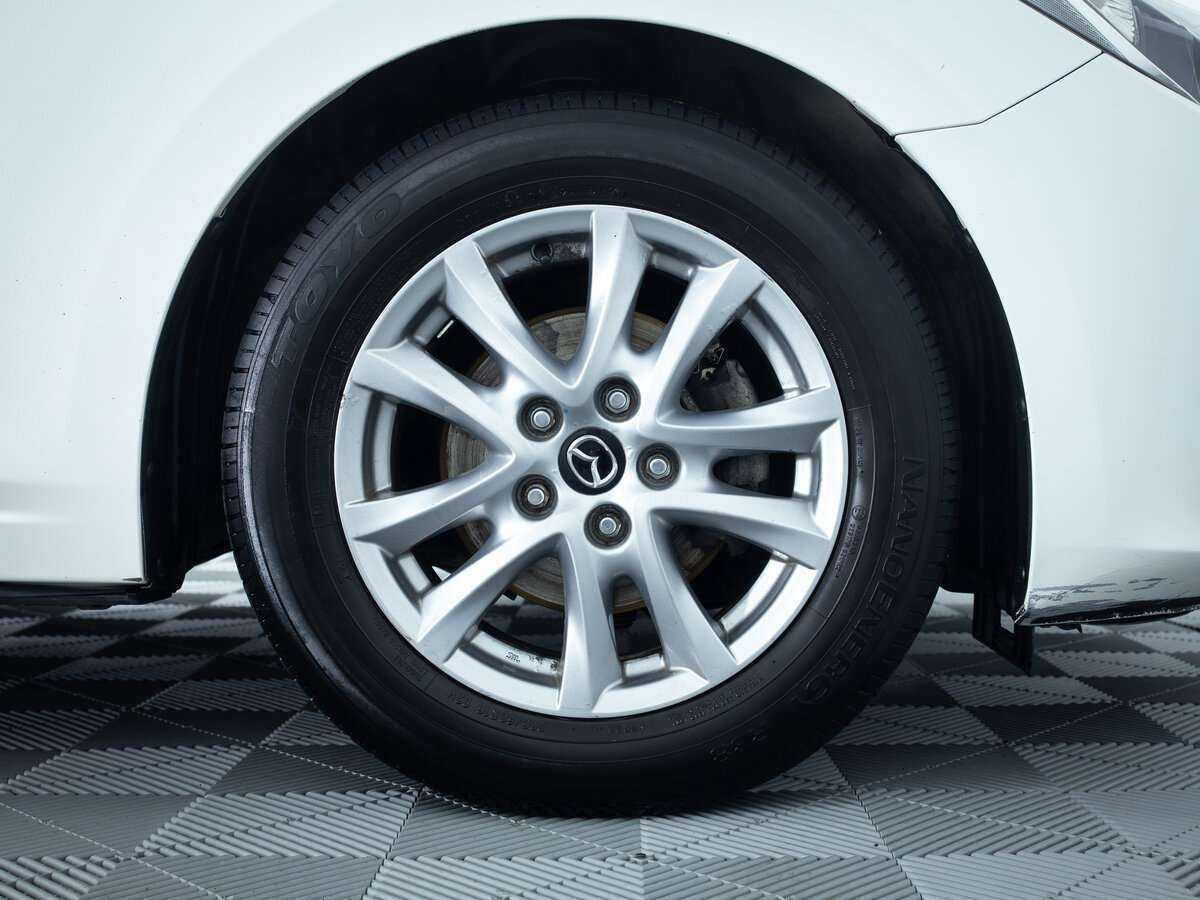 Купить Mazda 3 с пробегом. Фото: #9