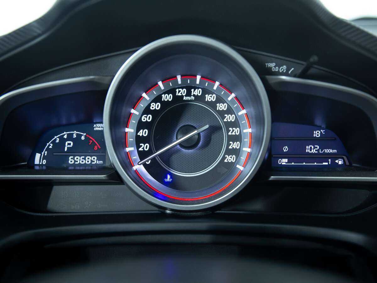 Купить Mazda 3 с пробегом. Фото: #10