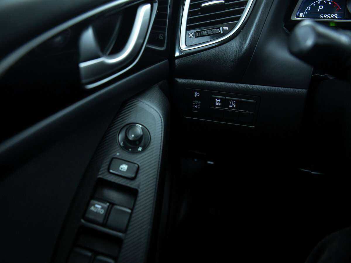 Купить Mazda 3 с пробегом. Фото: #16