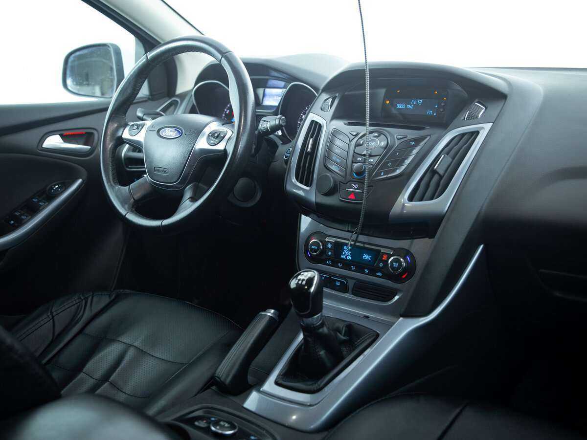 Купить Ford Focus с пробегом. Фото: #17