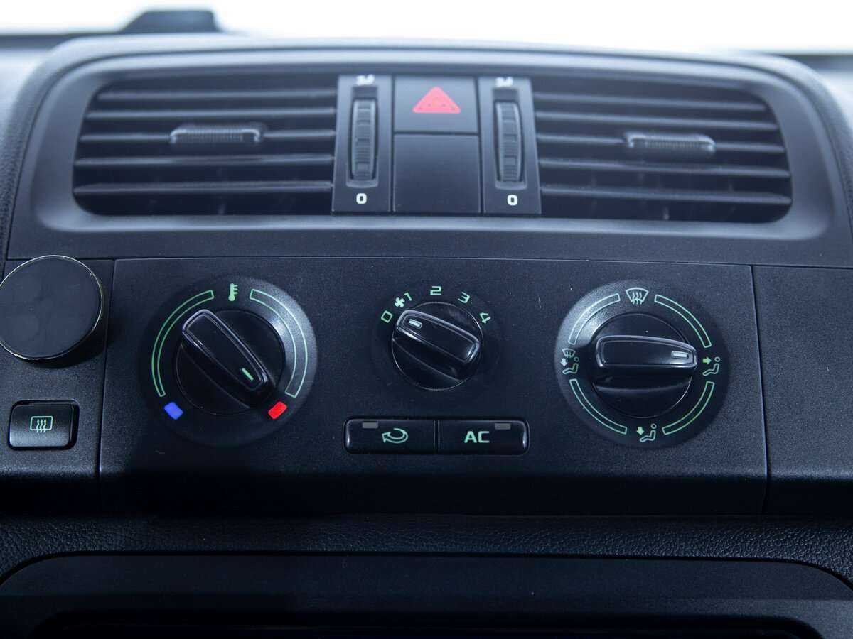 Купить Skoda Fabia с пробегом. Фото: #15