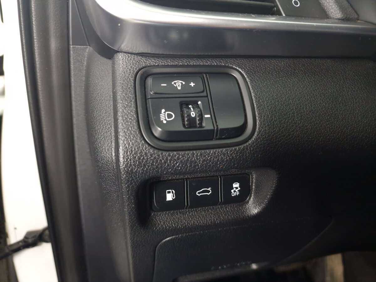 Купить Kia Optima с пробегом. Фото: #20