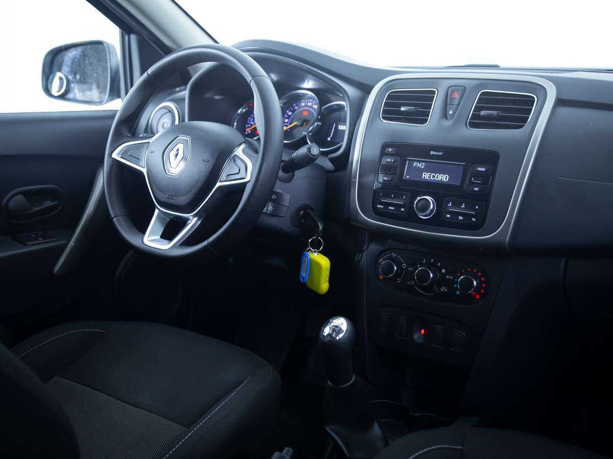 Купить Renault Logan с пробегом. Фото: #11