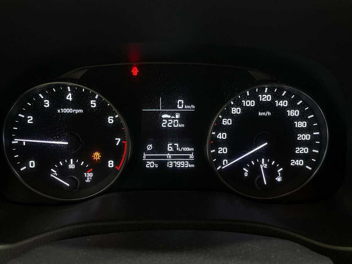 Купить Hyundai Elantra с пробегом. Фото: #9