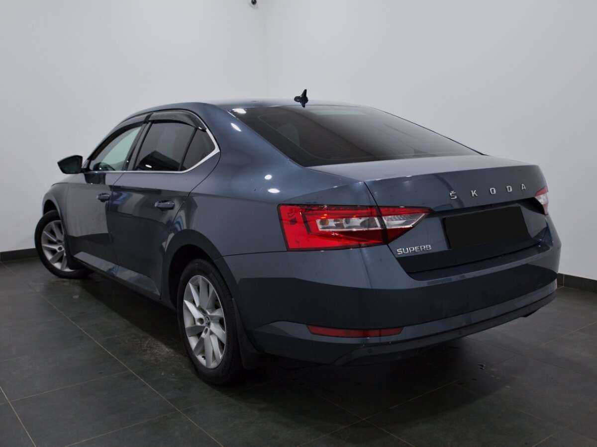 Купить Skoda Superb с пробегом. Фото: #3