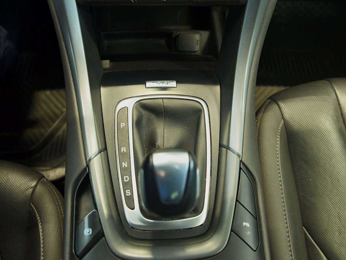 Купить Ford Mondeo с пробегом. Фото: #9