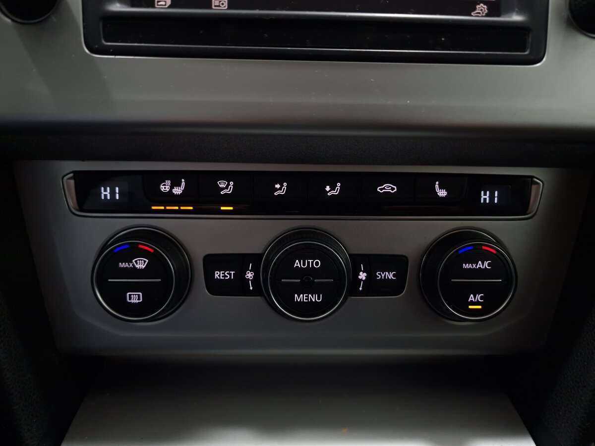 Купить Volkswagen Passat с пробегом. Фото: #7