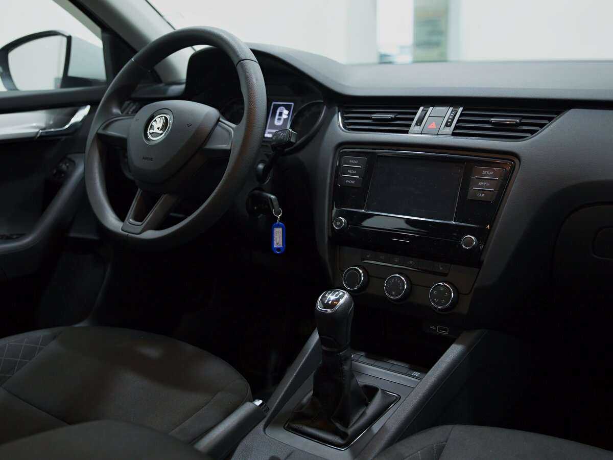 Купить Skoda Octavia с пробегом. Фото: #11
