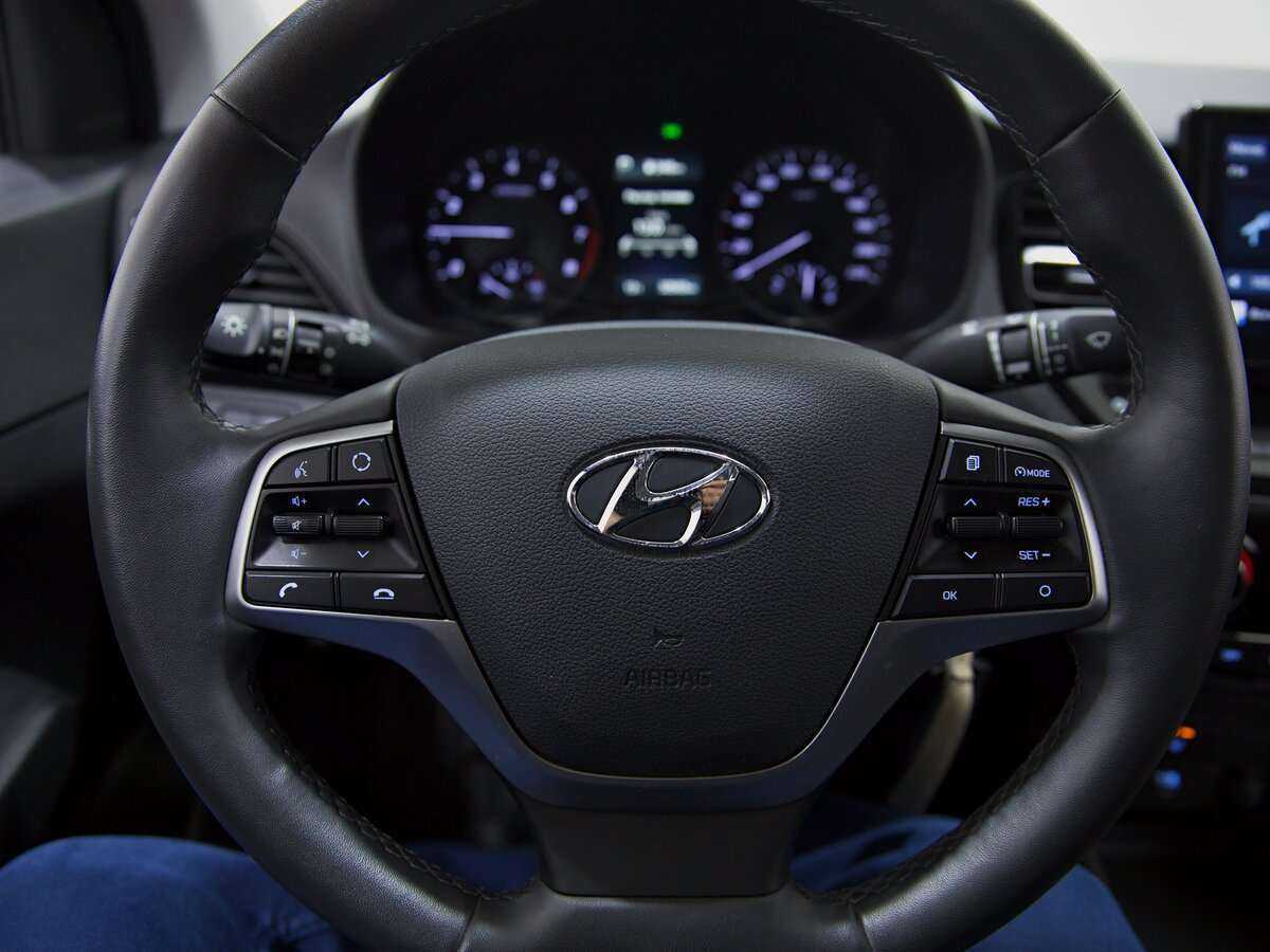 Купить Hyundai Solaris с пробегом. Фото: #8