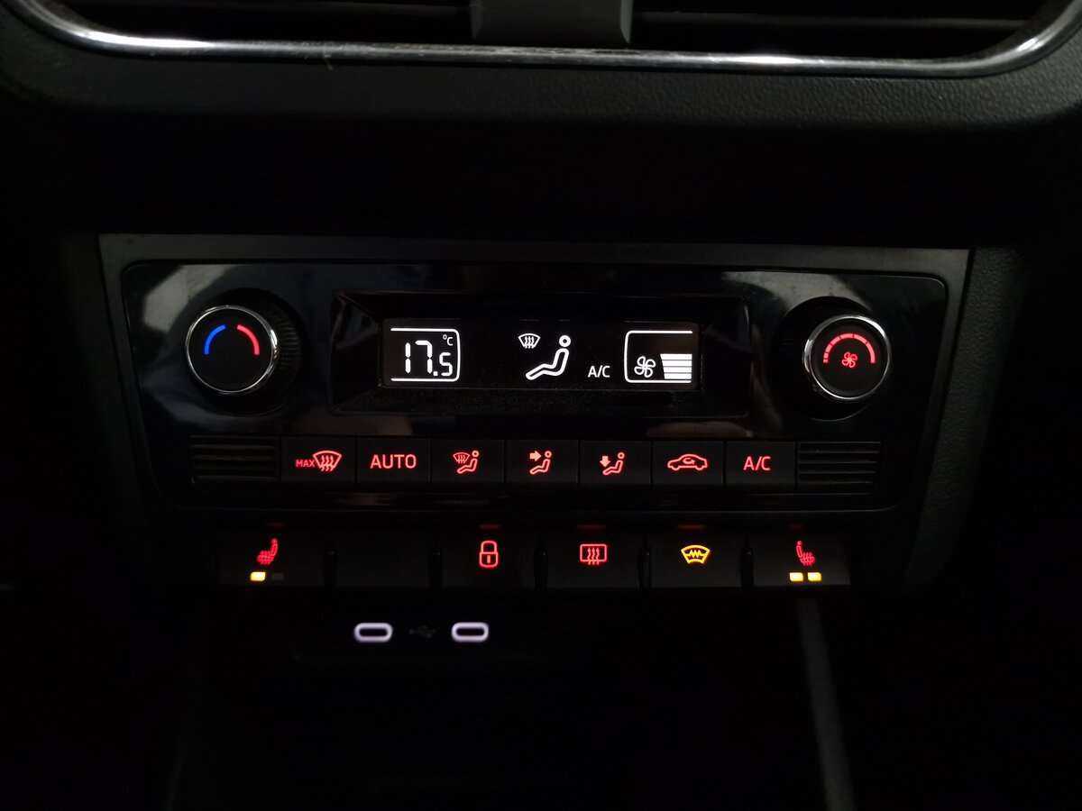 Купить Volkswagen Polo с пробегом. Фото: #13