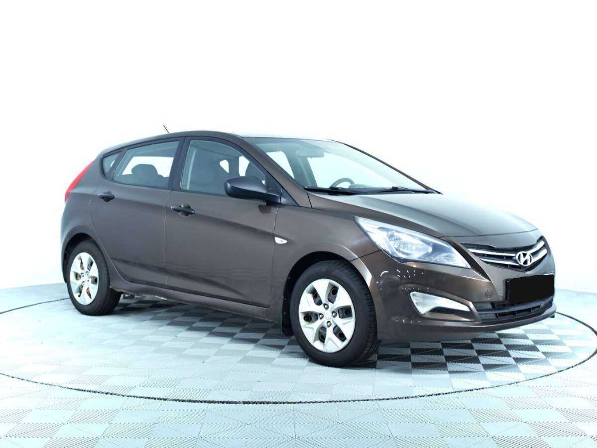 Купить Hyundai Solaris с пробегом. Фото: #2