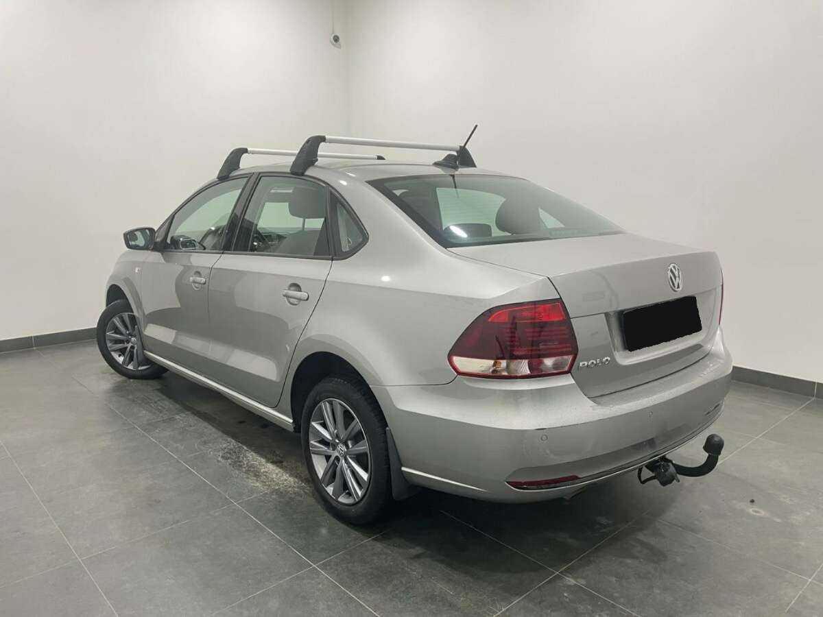Купить Volkswagen Polo с пробегом. Фото: #3