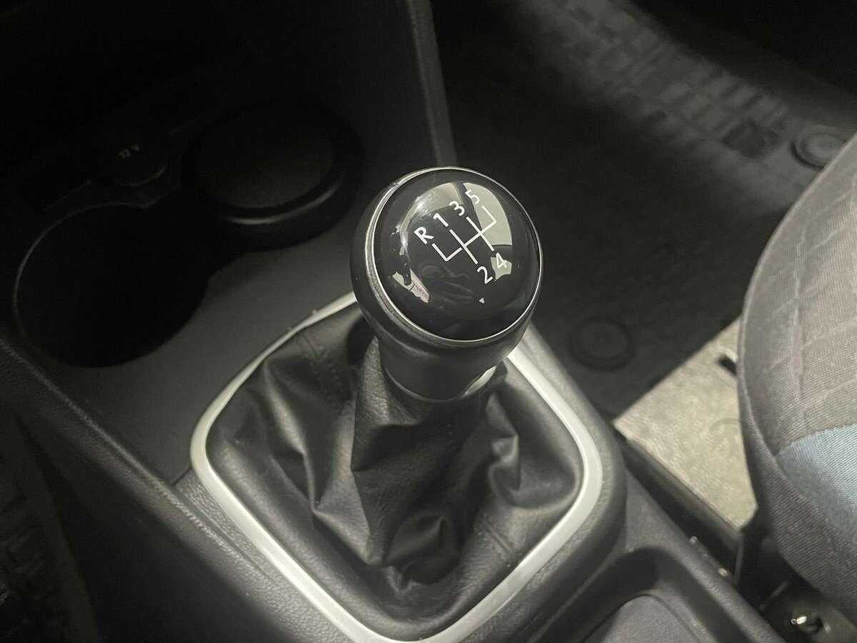 Купить Volkswagen Polo с пробегом. Фото: #6