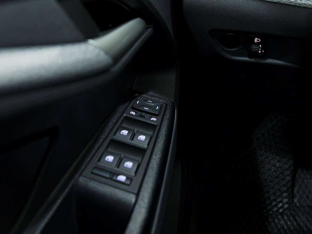 Купить Lada (ВАЗ) Vesta с пробегом. Фото: #15