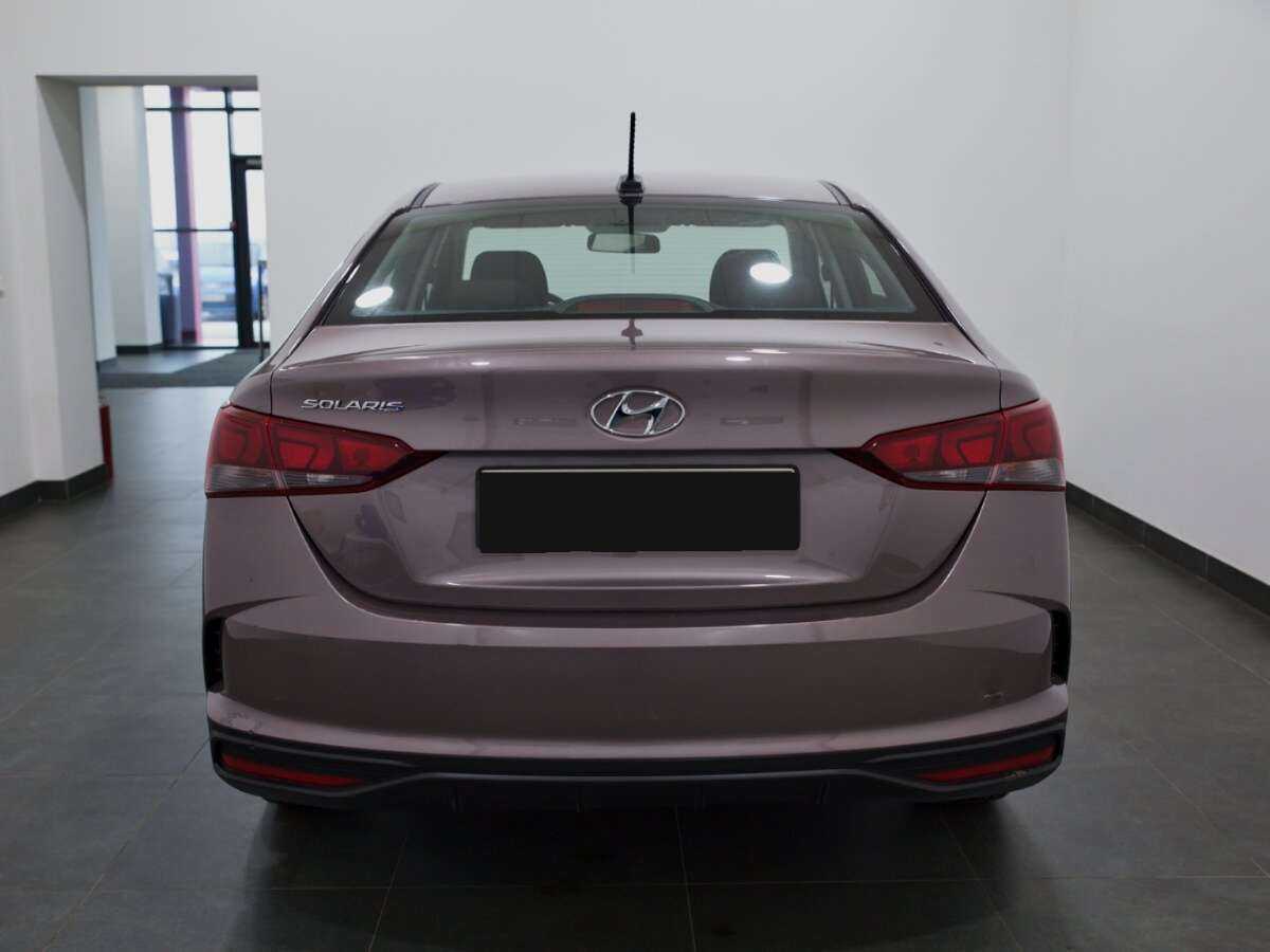 Купить Hyundai Solaris с пробегом. Фото: #2