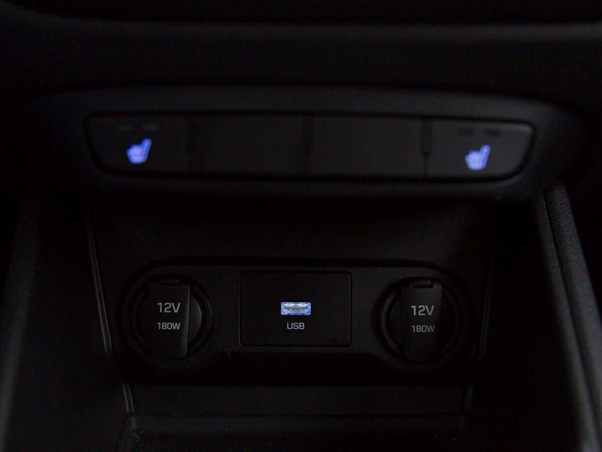 Купить Hyundai Solaris с пробегом. Фото: #11