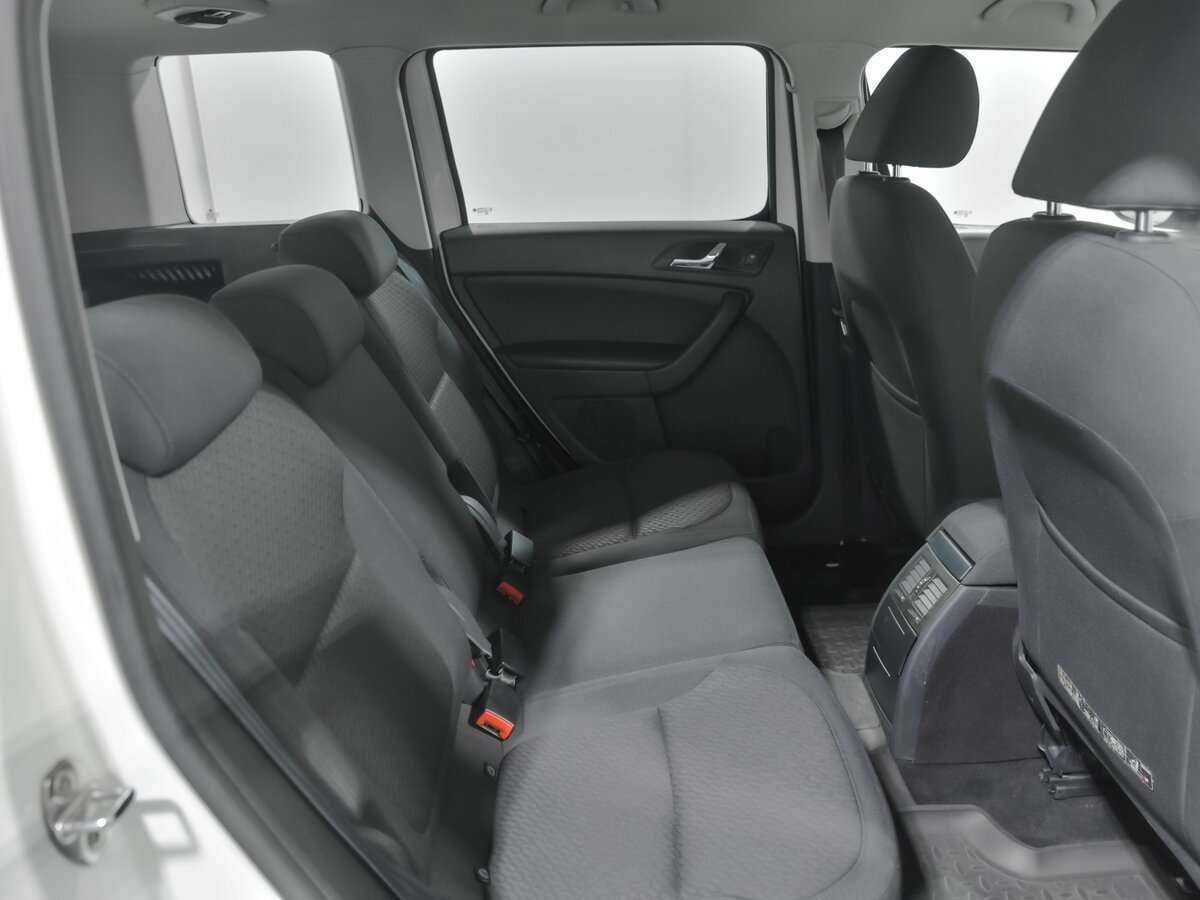Купить Skoda Yeti с пробегом. Фото: #13