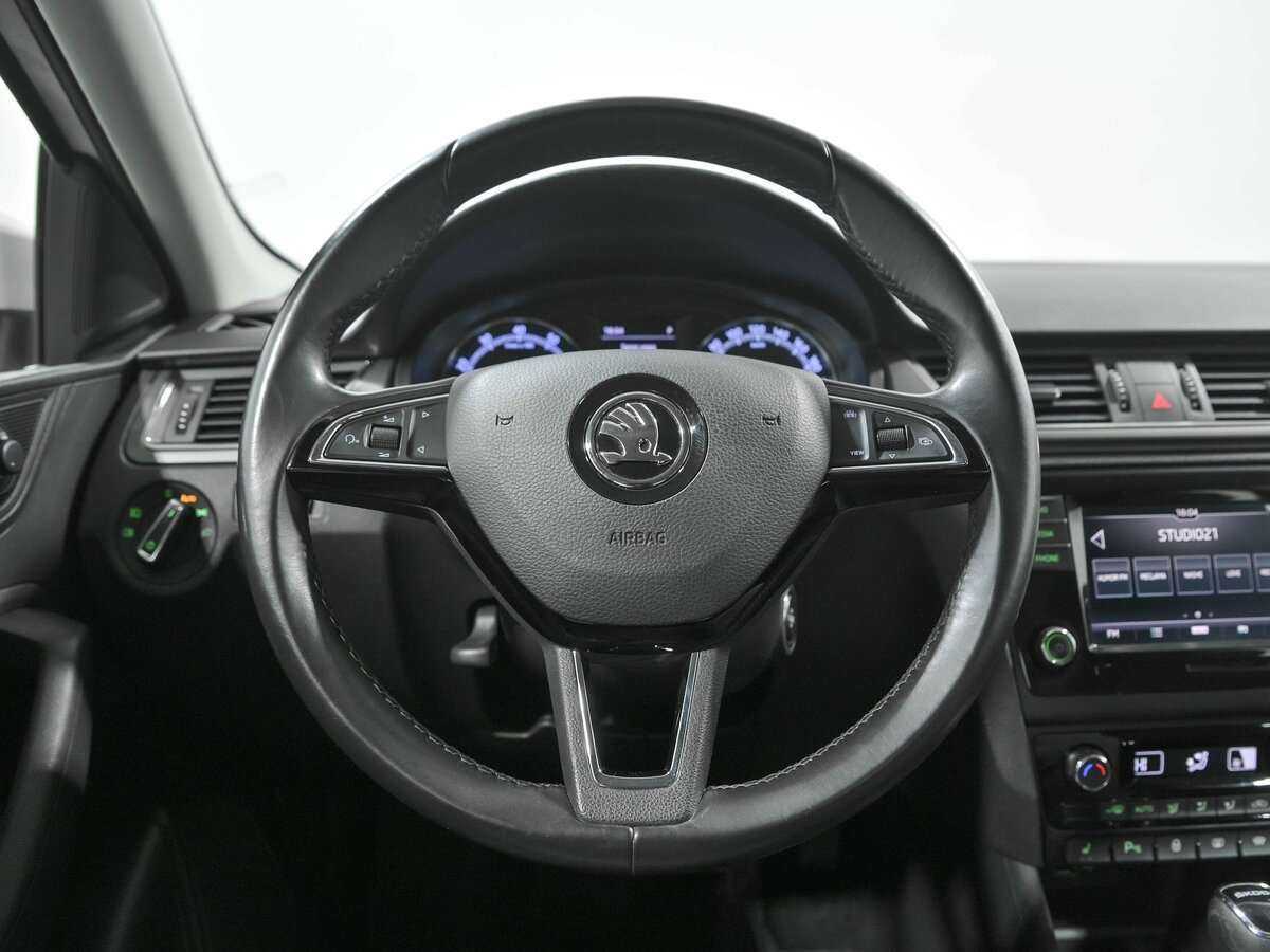 Купить Skoda Rapid с пробегом. Фото: #6