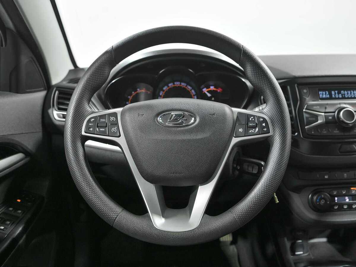 Купить Lada (ВАЗ) Vesta с пробегом. Фото: #8