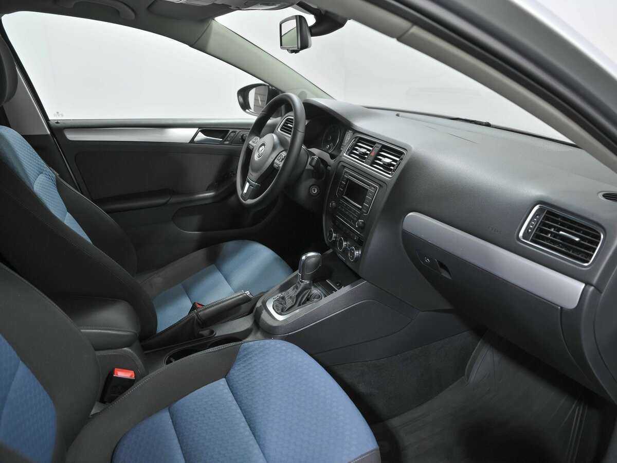 Купить Volkswagen Jetta с пробегом. Фото: #15