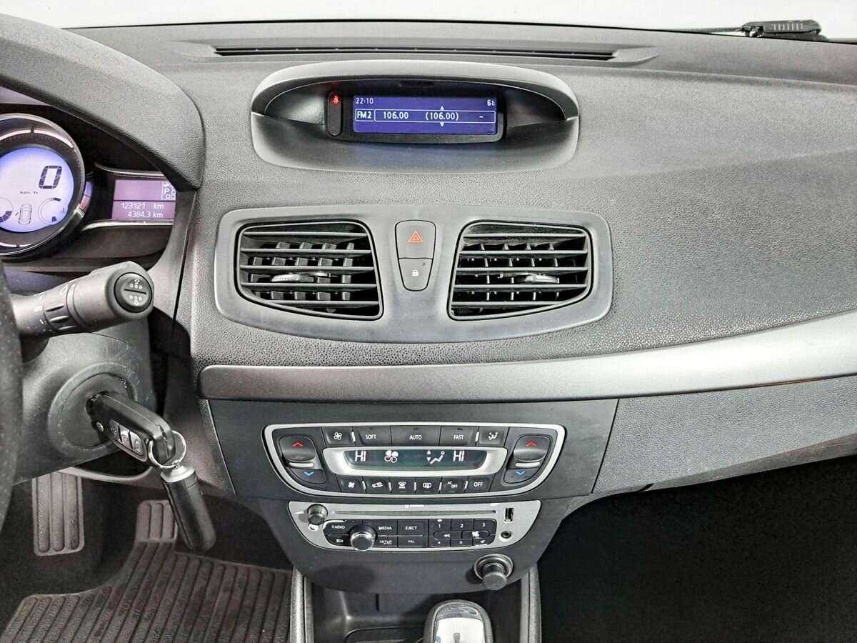 Купить Renault Fluence с пробегом. Фото: #12