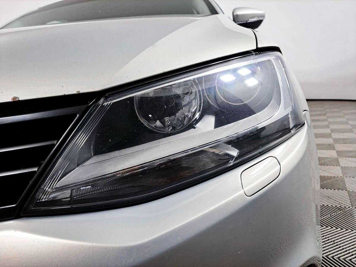 Купить Volkswagen Jetta с пробегом. Фото: #16