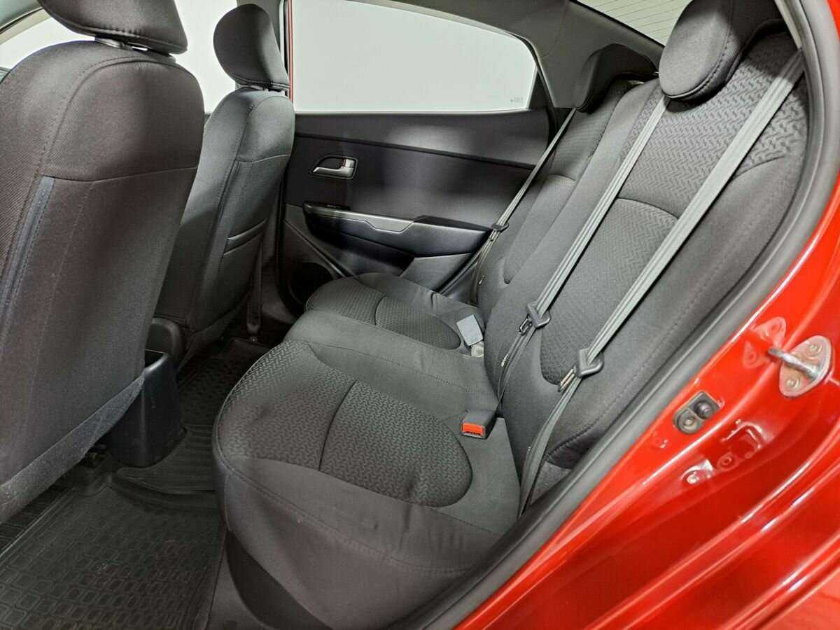 Купить Kia Rio с пробегом. Фото: #9