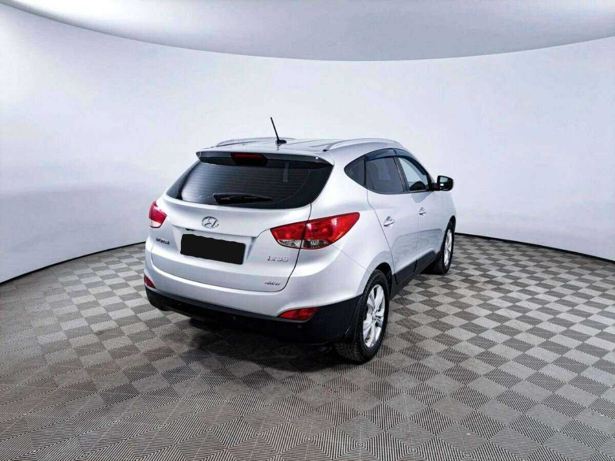 Купить Hyundai ix35 с пробегом. Фото: #4