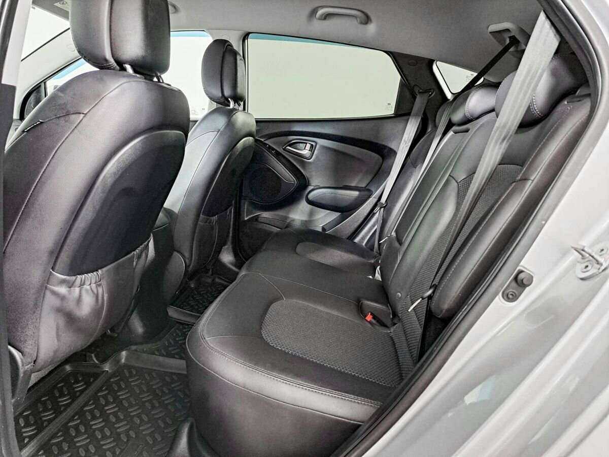 Купить Hyundai ix35 с пробегом. Фото: #9